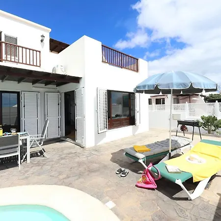 Villa Maria Carmen: Modern Beachside Retreat With Heated Pool Tias