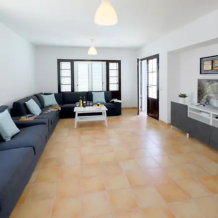 Maria Carmen: Modern Beachside Retreat With Heated Pool
