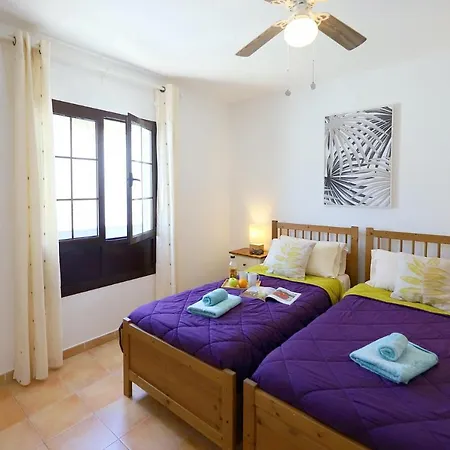 Maria Carmen: Modern Beachside Retreat With Heated Pool *