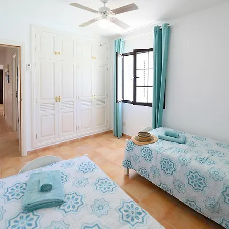 Maria Carmen: Modern Beachside Retreat With Heated Pool Villa *