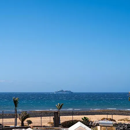Villa Maria Carmen: Modern Beachside Retreat With Heated Pool *