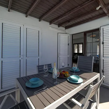 Maria Carmen: Modern Beachside Retreat With Heated Pool Tias